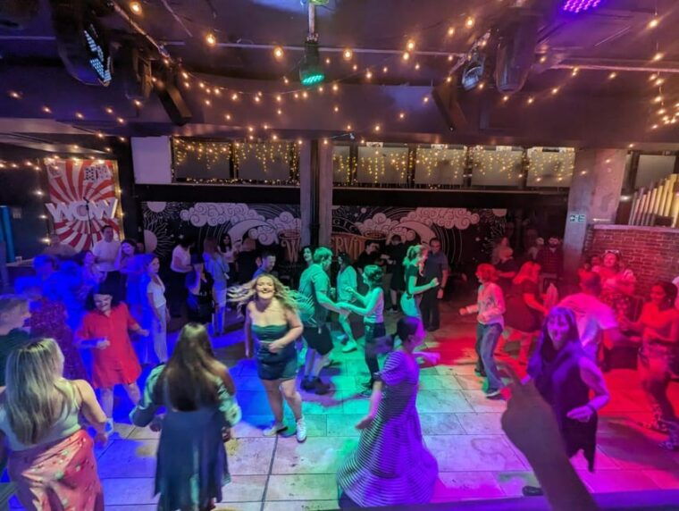 London: Country Music Party with Line Dancing, Two-stepping - FAQ