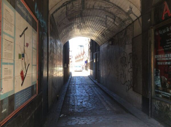 London Crimes & Punishment Walking Tour - Charles Dickens World and Debtors Prison