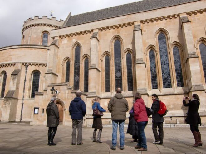 London: Da Vinci Code Walking Tour With a Guide - Experience the Da Vinci Code