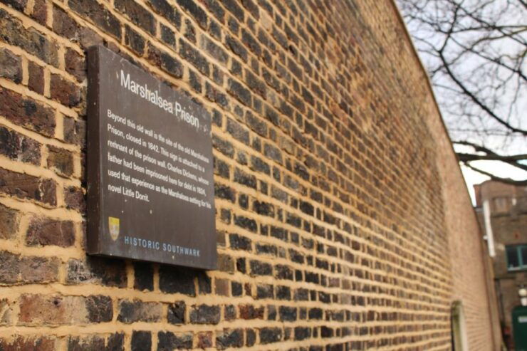 London: Dickens Walking Tour - Experience