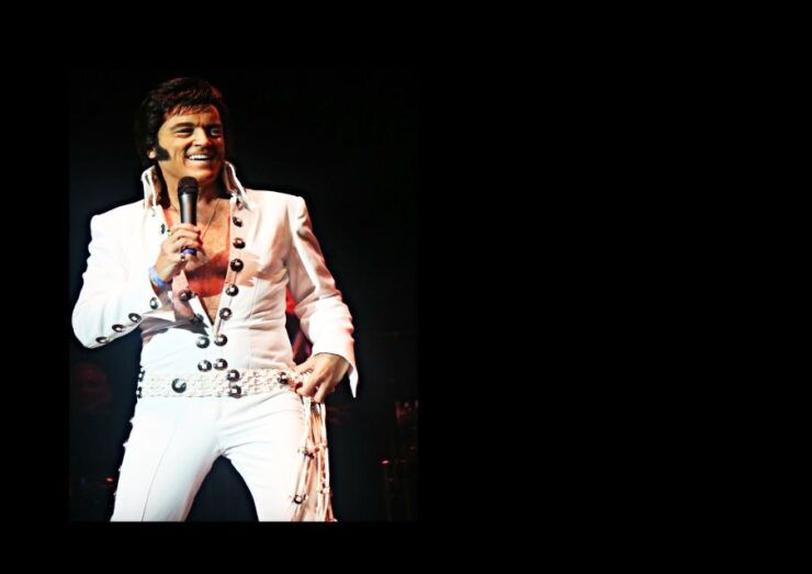 London: Dinner Cruise With Elvis Tribute on the Thames River - Experience Highlights