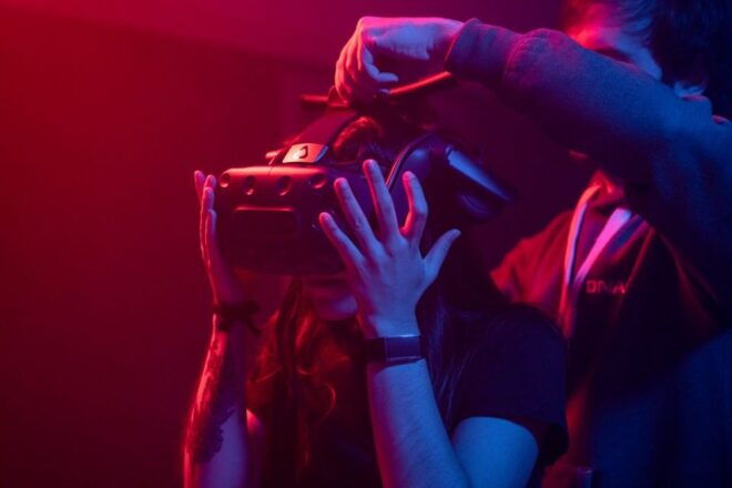 London: DNA VR Experience in Hammersmith - Included Features