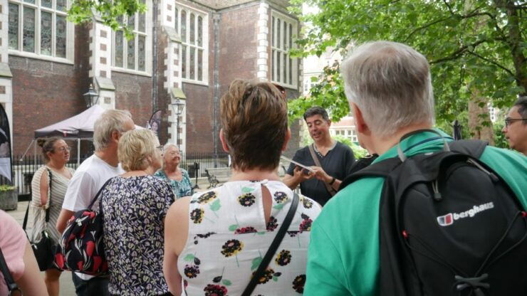 London: Downton Abbey Guided Walking Tour - Tour Experience