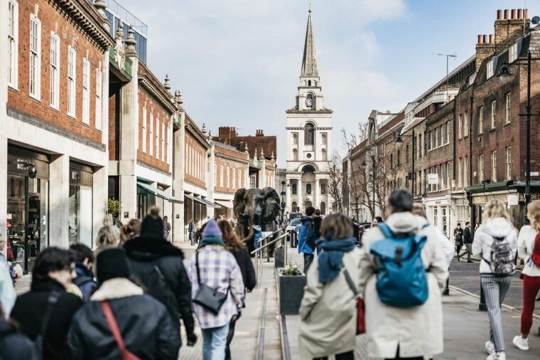 London: East End Street Art Tour and Spray Painting Workshop - The Logistics: What You Need to Know