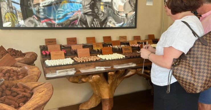 London: East End Walking Food Tour With Tastings - Experience Highlights