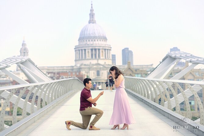 London Engagement / Secret Marriage Proposal Near St Pauls Cathedral - The History of St Pauls Cathedral