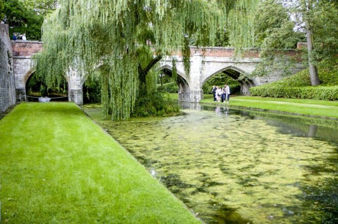 London: Entry Ticket to Eltham Palace and Gardens - Full Description of Eltham Palace