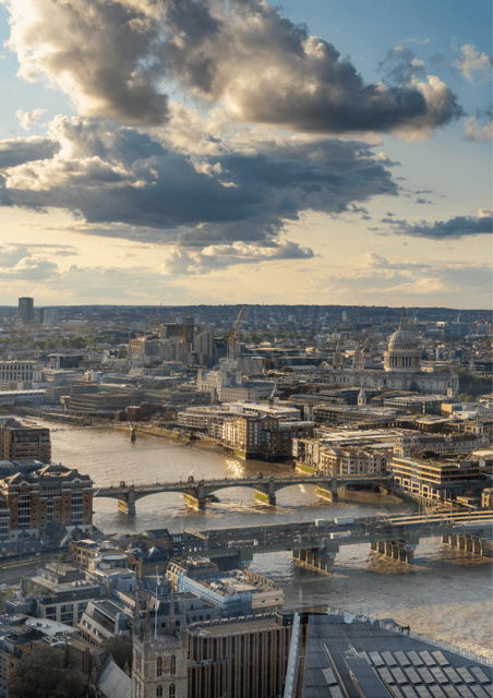 London: Entry Ticket to Oblix at the Shard With Champagne - Panoramic Views of London