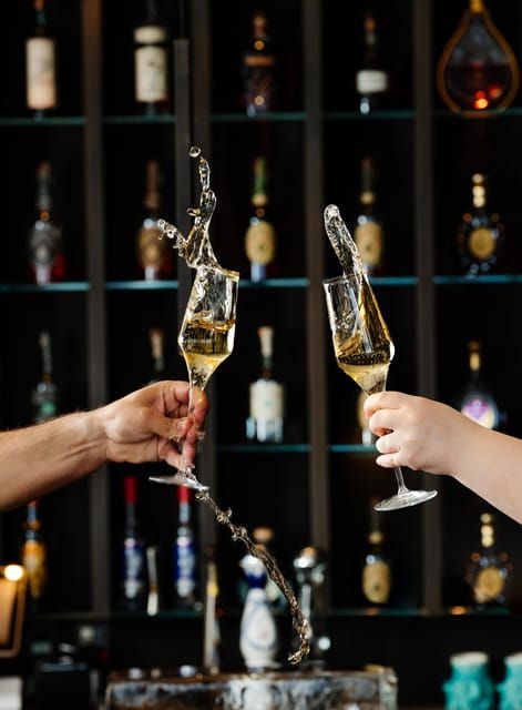 London: Entry Ticket to Oblix at the Shard With Champagne - Oblix Restaurant and Venue