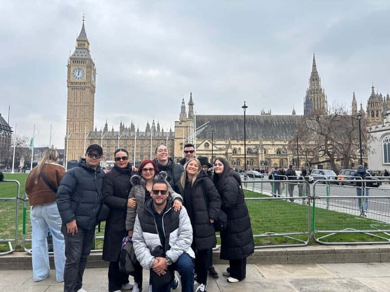 London: Essential Tour and Changing of the Guard - The Sum Up