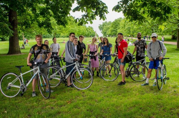 London: Explore the Parks and Palaces on a Morning Bike Tour - Good To Know