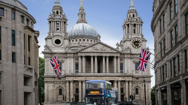 London Eye and Hop-On Hop-Off Bus Ticket - Take the Thames route between sights