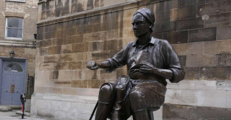 London: Fashion History of the Square Mile Walking Tour - Detailed Breakdown of the Itinerary
