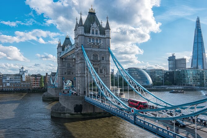 London Film Walk - Engaging Commentary and Anecdotes