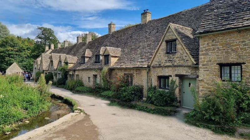 London: Full Day Cotswolds Tour with Shakespeare's Stratford - Good To Know