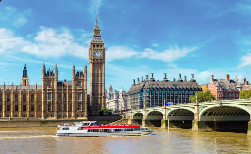 London Full-Day Discovery with City Highlights - Buckingham Palace is the clearest point of reference