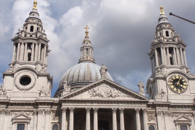 London Full Day Private Tour by Walking and Public Transportation - Accessibility Information