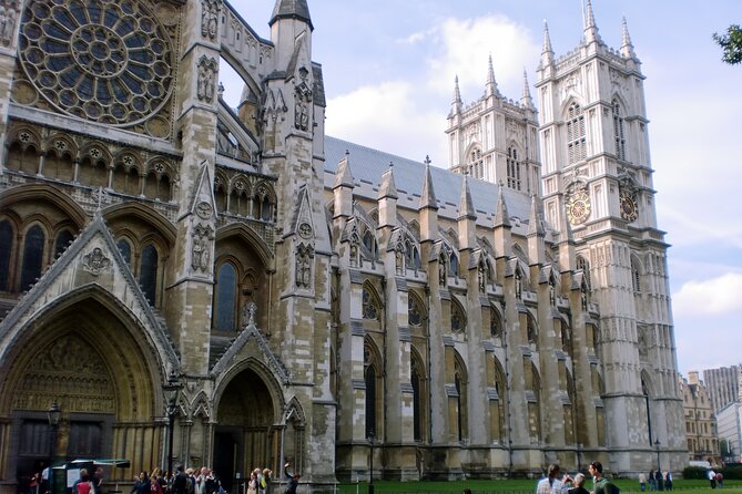 London Full Day Private Walking Tour With a Professional Guide - Booking Information