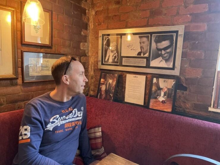 London: George Michael Tour by Black Taxi - Tour Details and Logistics