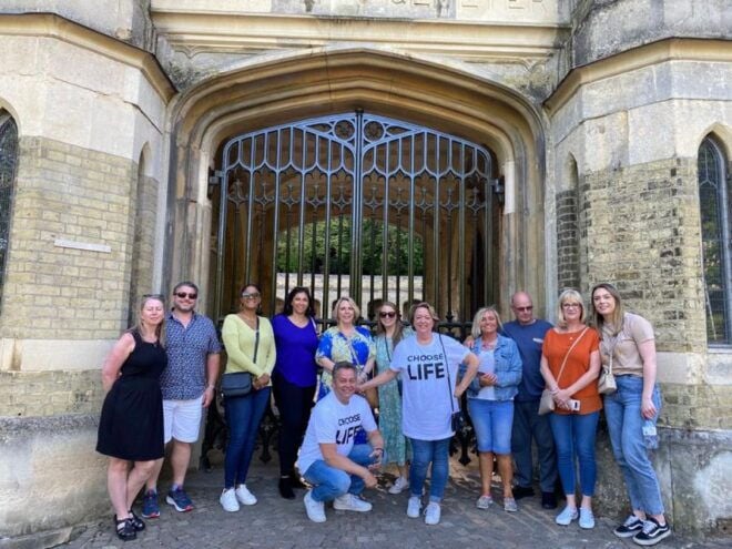 London: George Michael Tour by Black Taxi - Meeting Point and Timing