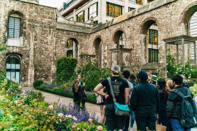 London: Ghastly Ghosts 2-Hour Walking Tour - Customer Reviews