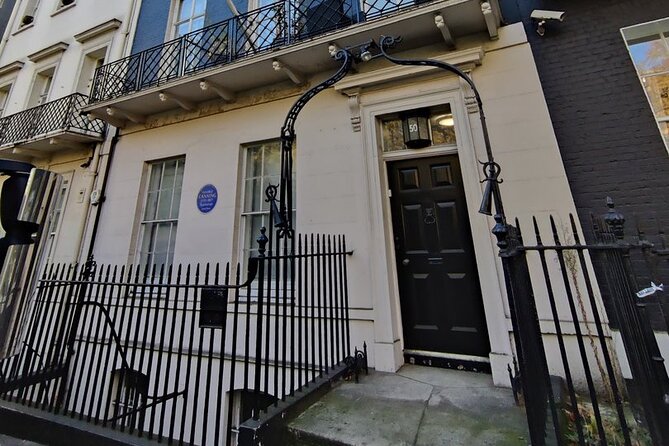 London Ghost Walking Night Tour With Guide and Haunted Sites - Meeting and Pickup Information