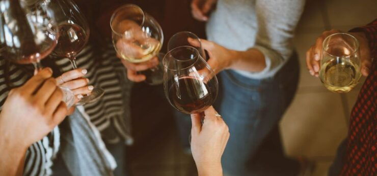 London Gin Craze - The Ultimate Gin Experience - The Historic Origins of London Gin Culture