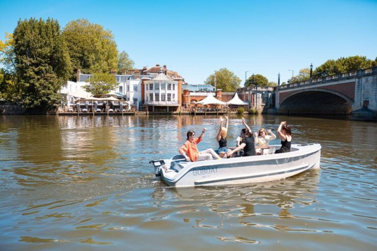 London: Goboat Rental in Kingston Upon Thames - Experience