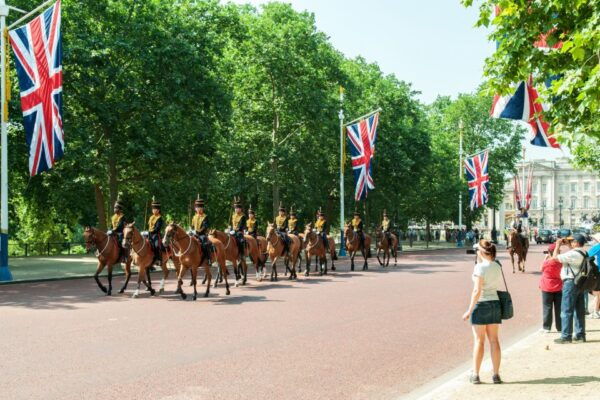London: Golden Tours Open-Top Hop-on Hop-off Sightseeing Bus - Free Cancellation Policy