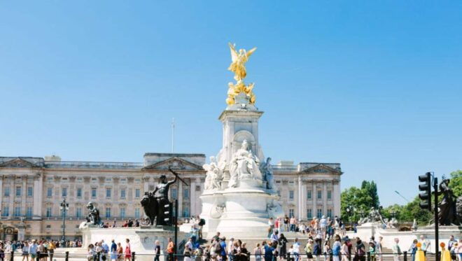 London: Guided Bike Tour With Beers and Lunch - Important Information