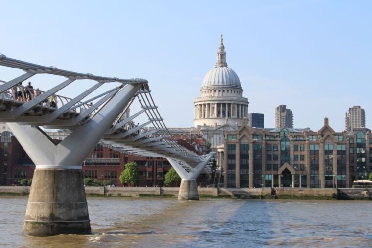 London: Guided Harry Potter Coach Tour of Locations - Is It Worth the Price?