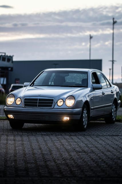 London: Guided Tour of Cambridge - Sedan - Pickup and Transportation