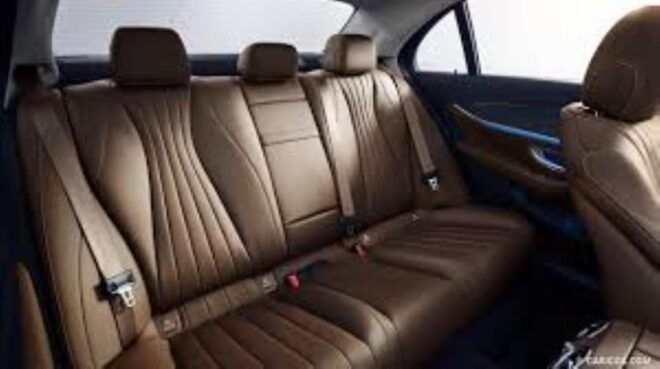 London: Guided Tour of Oxford - Sedan - Inclusions and Amenities