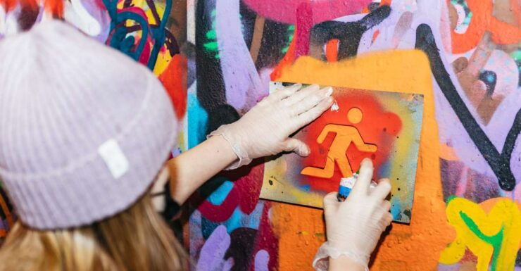 London: Half-Day Street Art Tour and Workshop - Creating Your Own Street Art Stencil