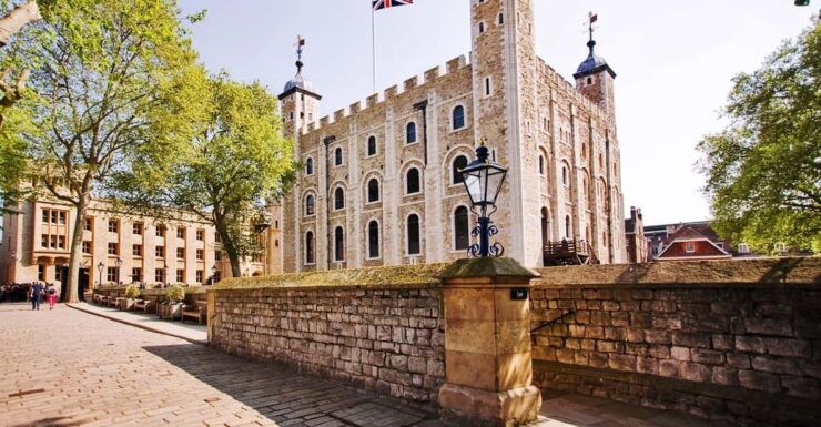 London: Harry Potter Tour, Tower of London & River Cruise - Good To Know