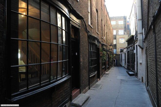 London: Harry Potter Walking Tour and Wand Making Class - Full Description