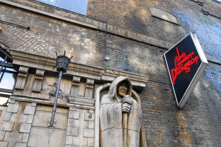 London: Harry Potter Walking Tour & the London Dungeons - Good To Know