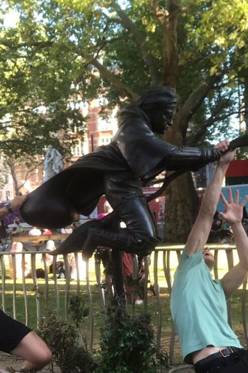 London: Harry Potter Walking Tour & the London Dungeons - Itinerary and Highlights