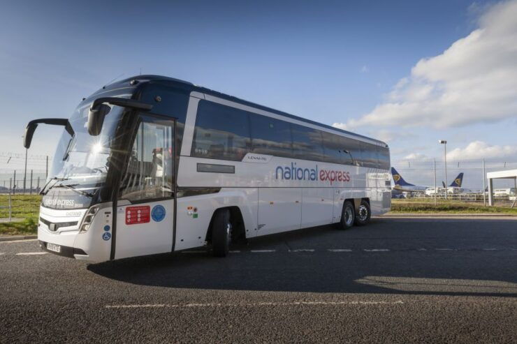 London: Heathrow Airport to Southampton One-Way Bus Transfer - Booking Details