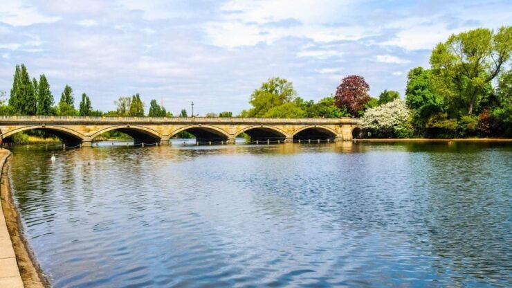 London Heathrow Airport Transfer With Meet & Greet - Benefits of Heathrow Airport Transfer