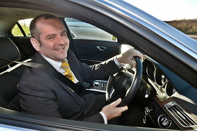 London Heathrow Airport(LHR) to Nottinghamshire Luxury Transfers - Selecting Date and Travelers