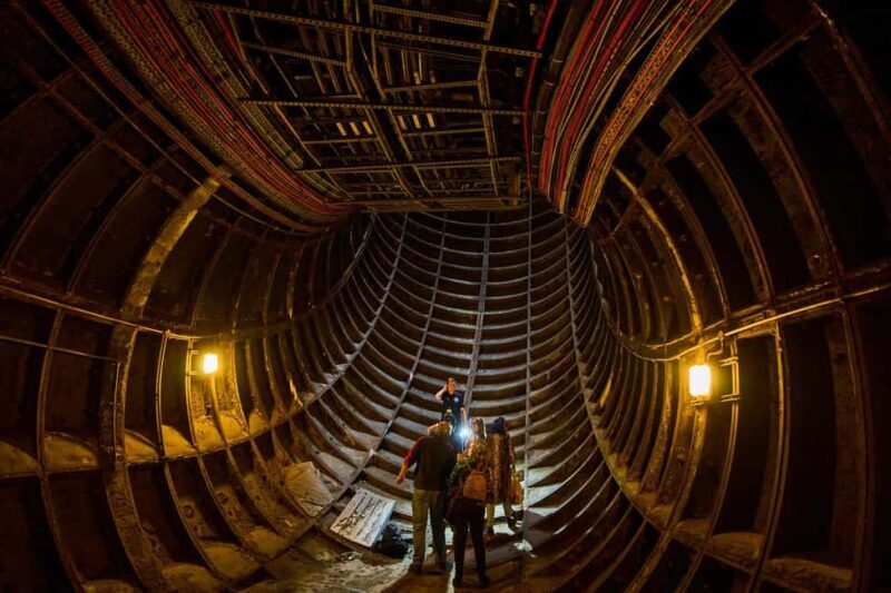London: Hidden Tube Tour - Green Park Station - An In-Depth Look at the Green Park Tube Tour