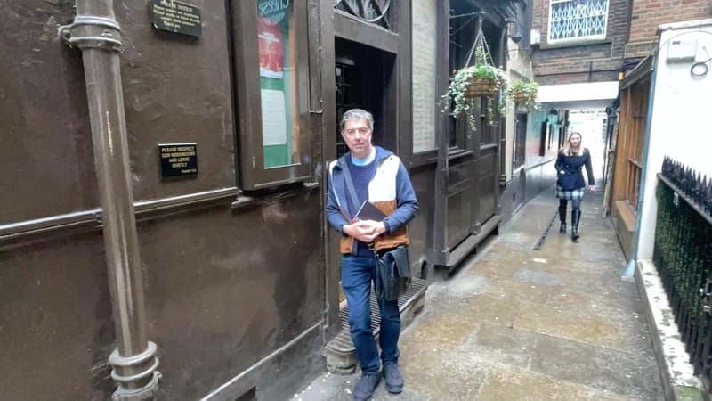 London: Historic Pub Walking Tour for Small Groups - The Itinerary in Detail