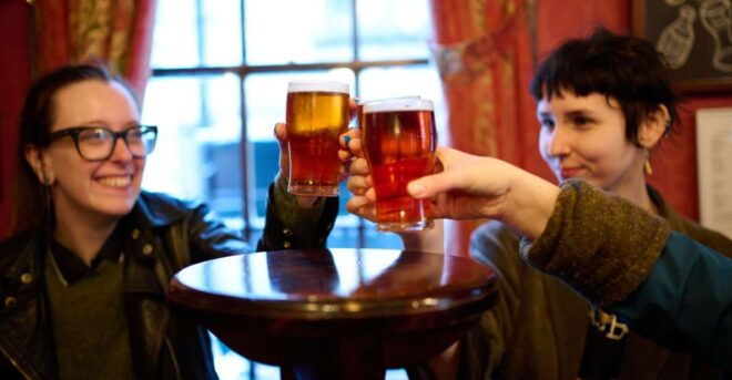 London: Historic Pubs Traditional Food Walking Tour - Pub Descriptions