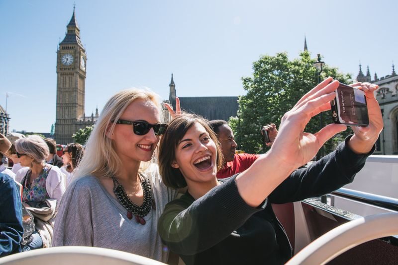London Hop-On Hop-Off Bus by Big Bus - Timing, traffic and the app