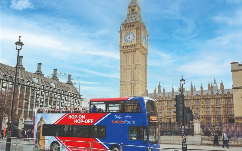 London Hop-On Hop-Off Bus by Golden Tours - Three routes, three ways to read London