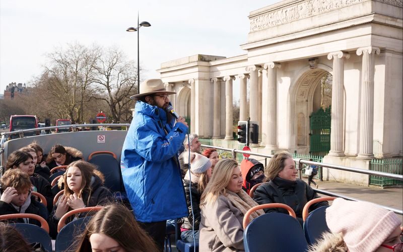 London Hop-On Hop-Off Bus by Golden Tours - What the experience is best at