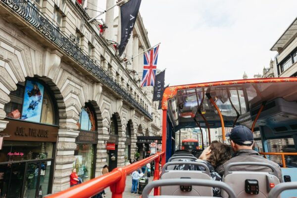 London: Hop-On Hop-Off Sightseeing-Tour - Staff and Customer Service