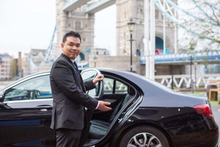 London In One Day Private tour with separate Tour Guide - A Closer Look at the Tour Itinerary