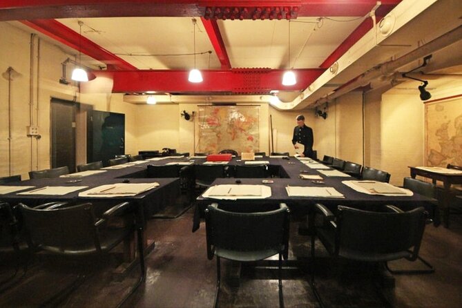 London in WW2 Walking Tour With Churchill War Rooms Visit - Visitor Experience and Overall Recommendation